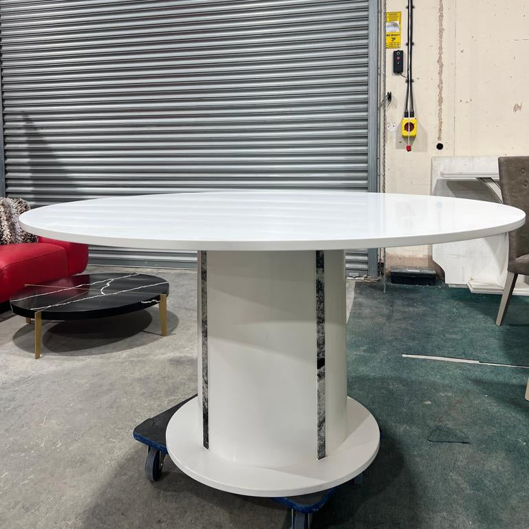 Aurora Dining Table - Ammonite Ice Quartz