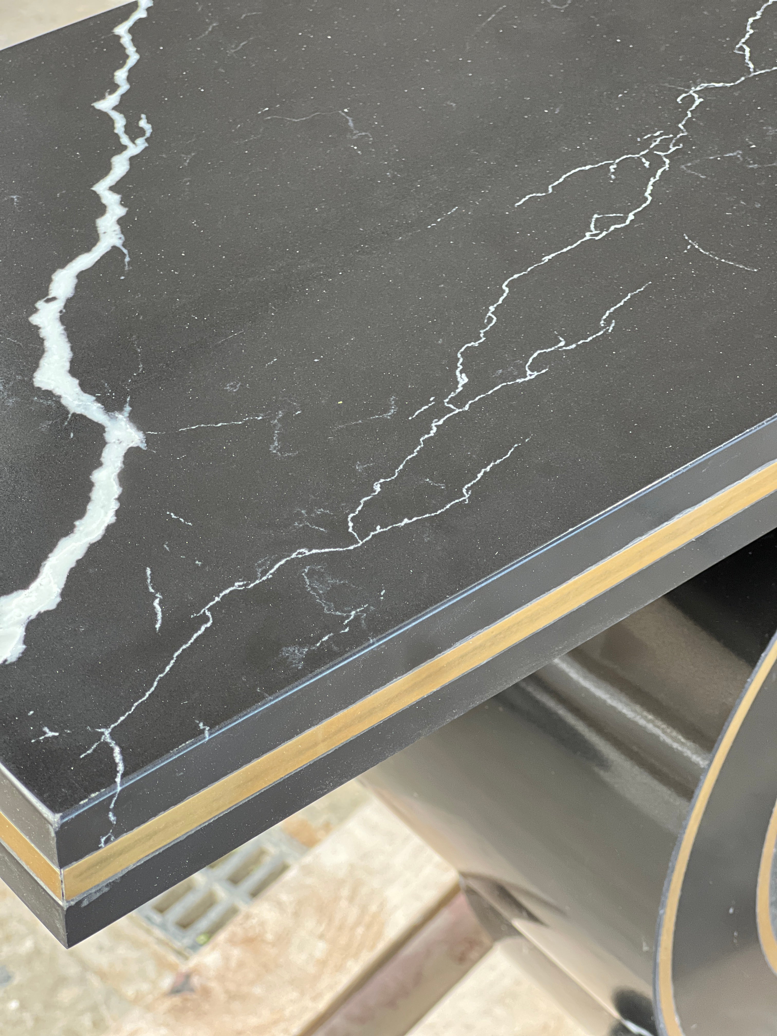 Sorrento Low Console - Ammonite Nero Marquina