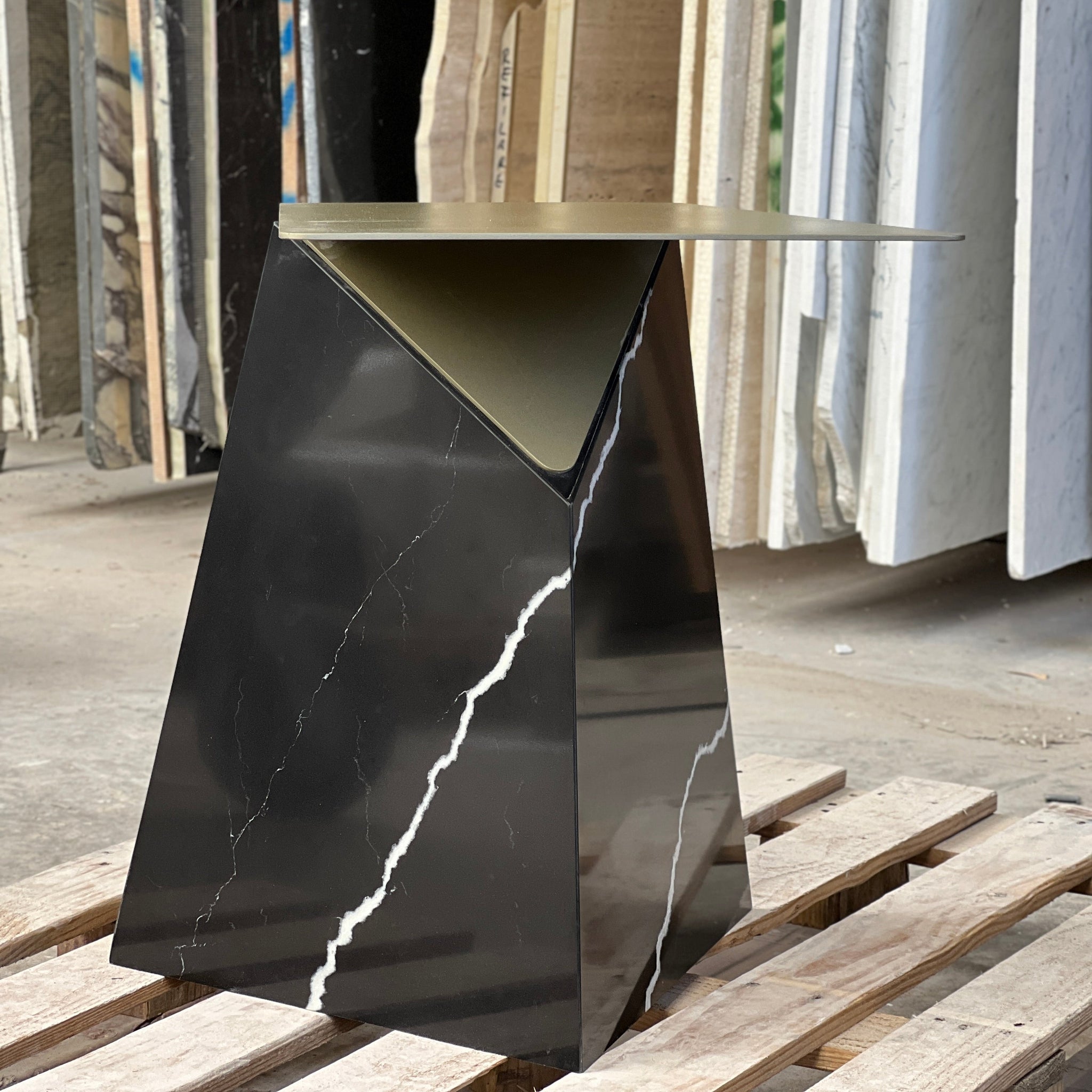 Delta Side Table - Ammonite Nero Marquina Quartz