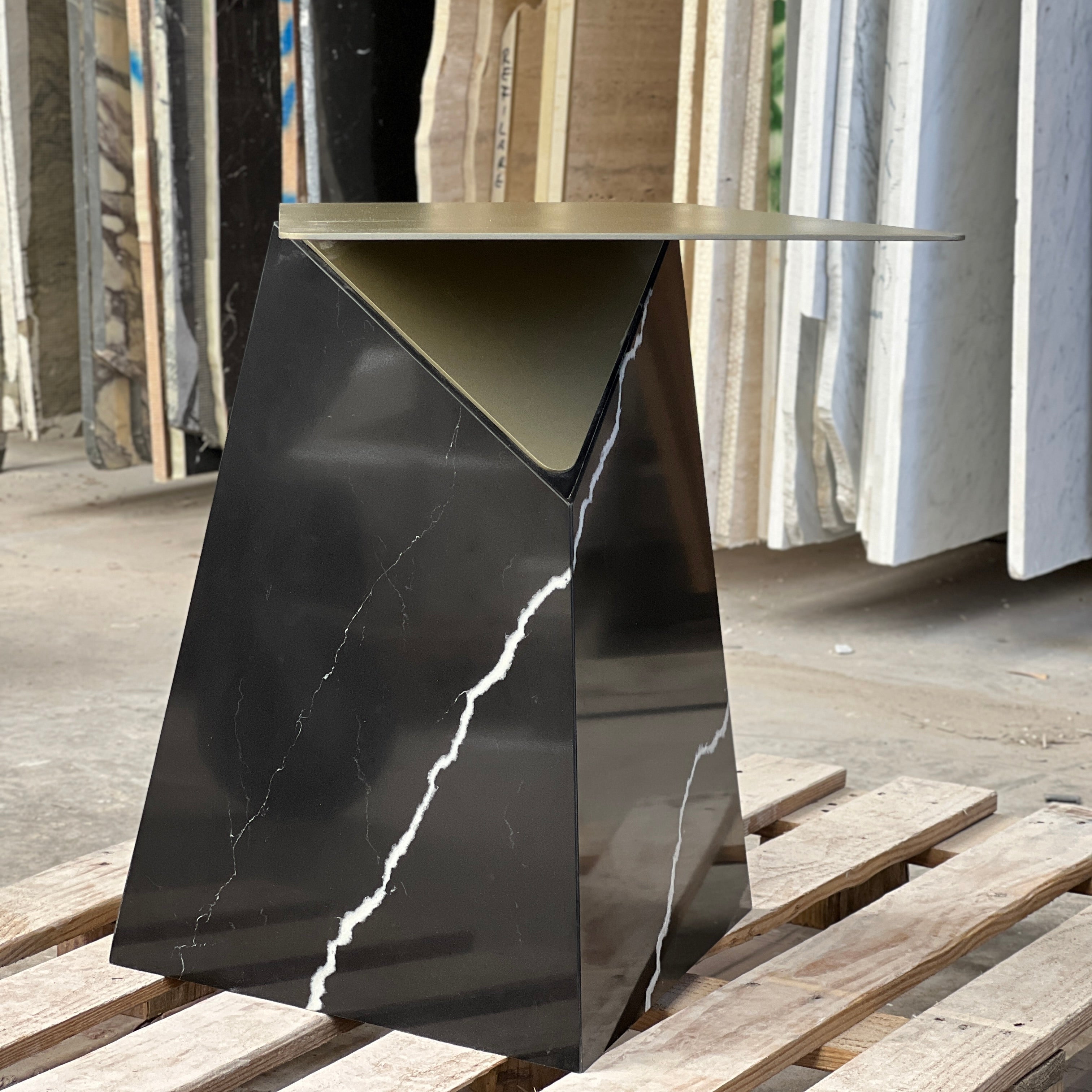 Delta Side Table - Ammonite Nero Marquina Quartz