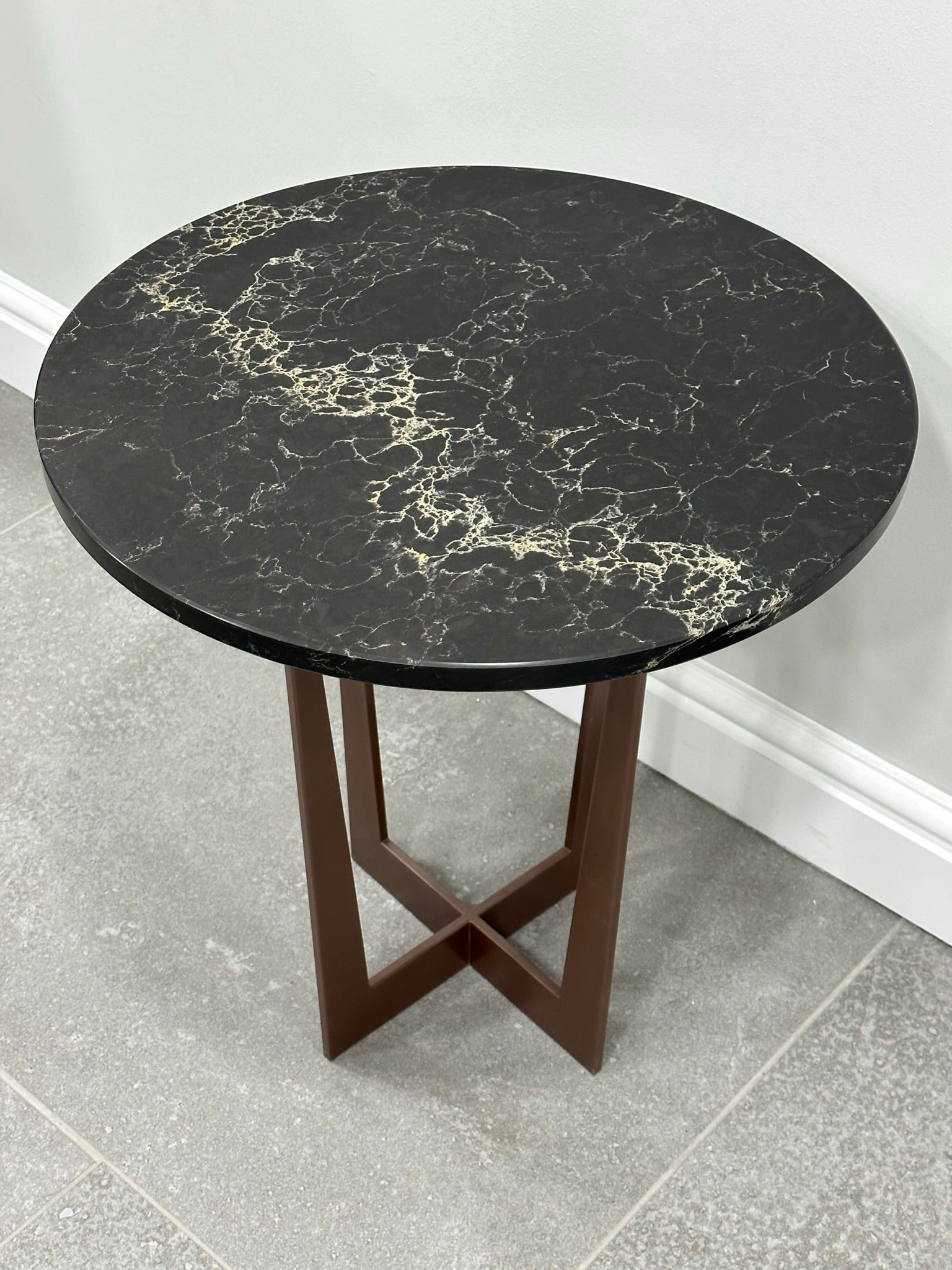 Apollo Round Side Table - QF Vanilla Noir Quartz