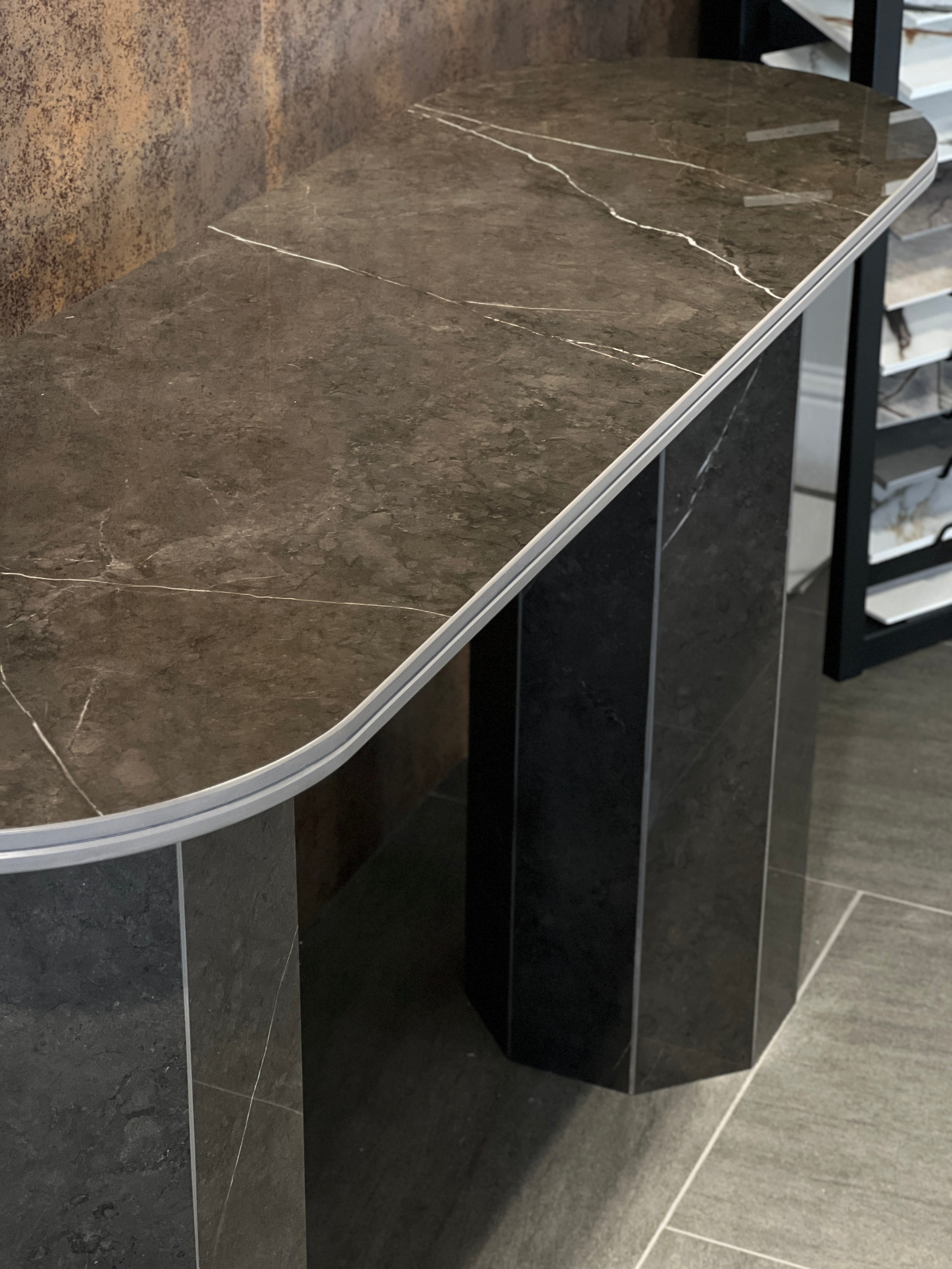 Valentina Console - Xtone Liem Dark