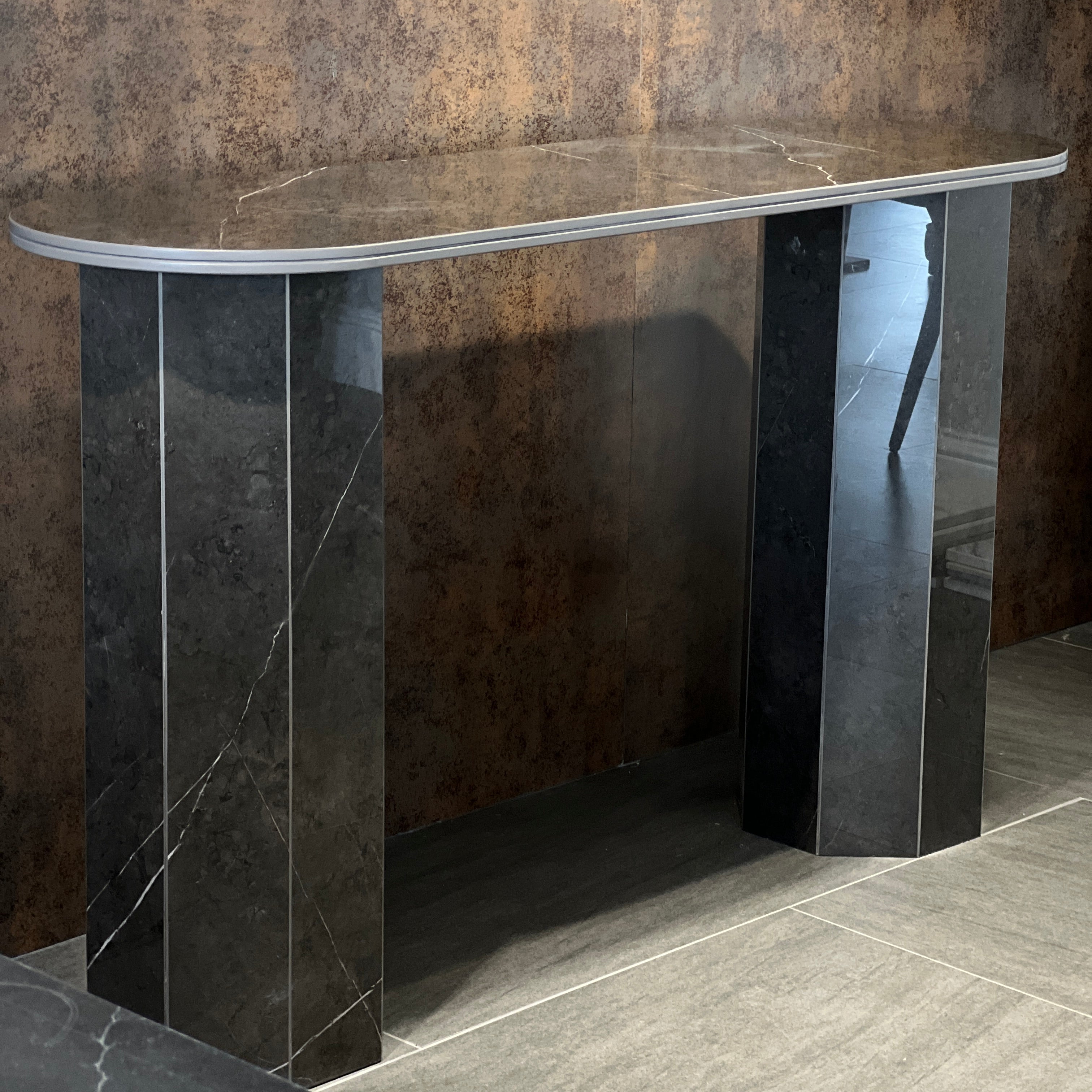 Valentina Console - Xtone Liem Dark