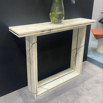 Aria Console - Unistone Diamante Quartz